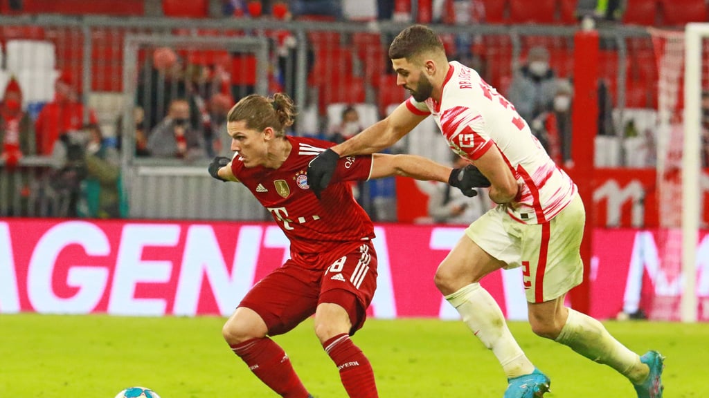 Josko Gvardiol (r.) im Duell mit dem Ex-Leipziger Marcel Sabitzer.