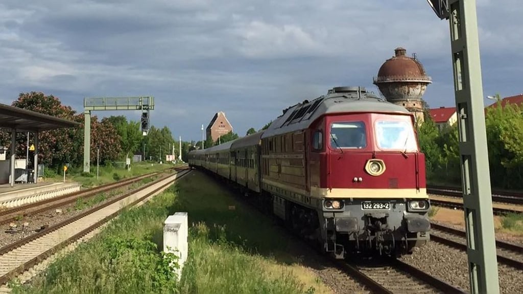 Der Sonderzug nach Berlin startete am Bahnhof Aschersleben.