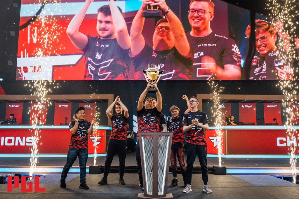 Der erste Major-Titel für FaZe: Anführer karrigan durfte beim prestigeträchtigen CS:GO-Turnier den Pokal in Empfang nehmen.
