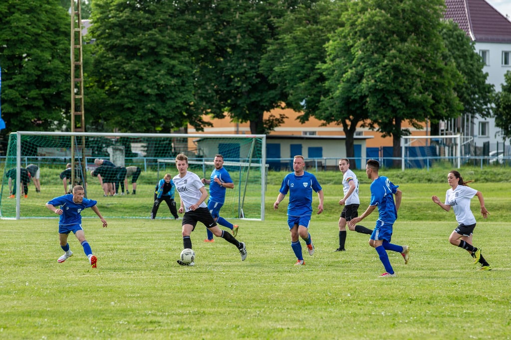 SV Blau-Weiß Grana spielte am Mittwoch gegen ein 11 Freunde-Team.