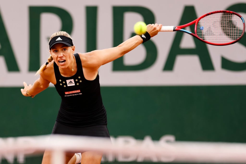 Angelique Kerber gewinnt die zweite Runde der French Open gegen Elsa Jacquemot.