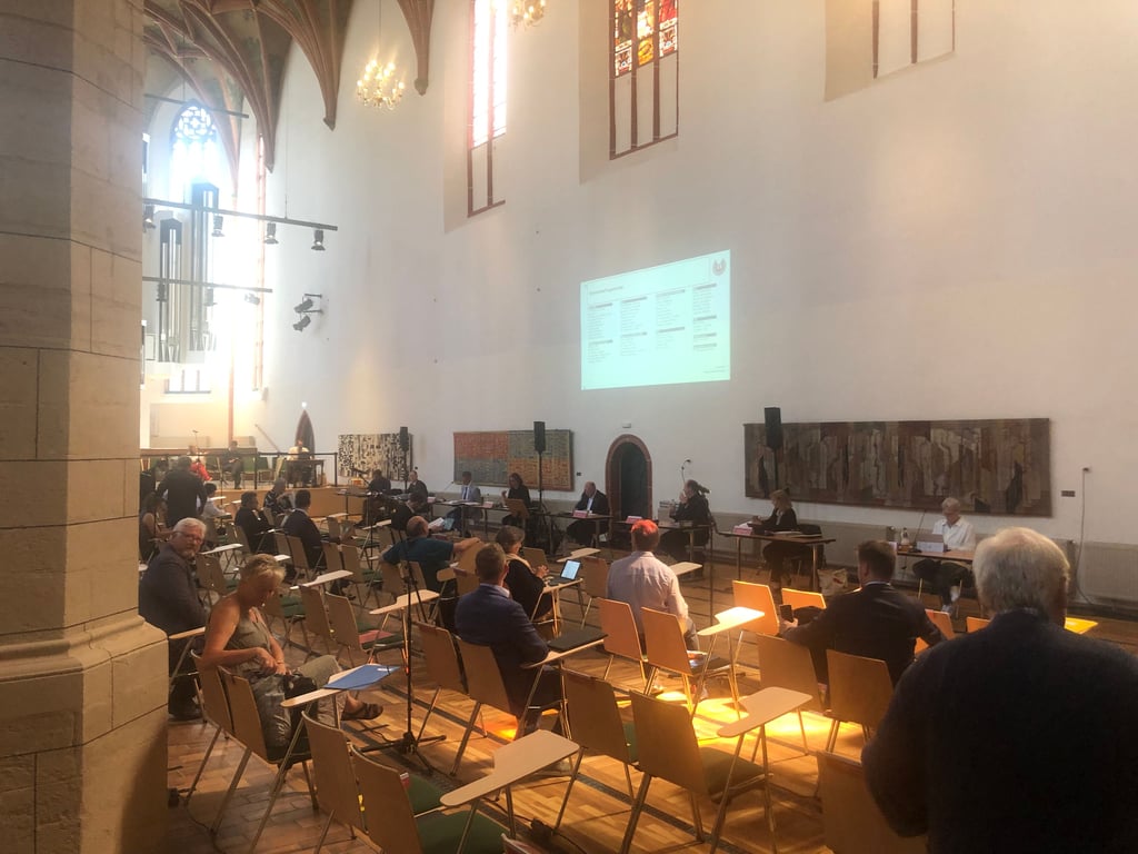 Sitzung des Stadtrates Halle in der Ulrichskirche.