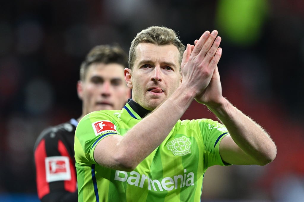 Leverkusens Torwart Lukas Hradecky träumt von einem Titel.