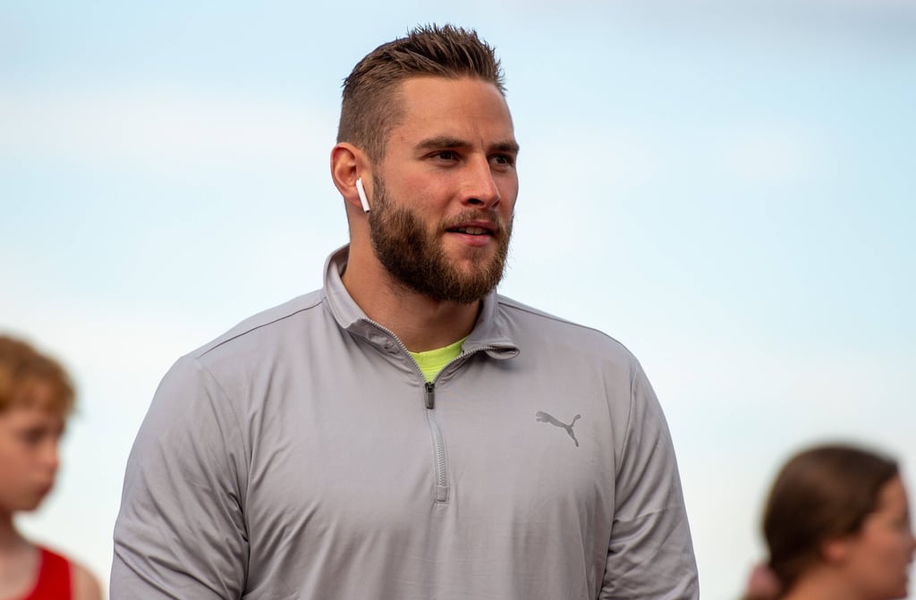 Johannes Vetter behielt am Mittwoch in Dessau die Trainingsjacke an.