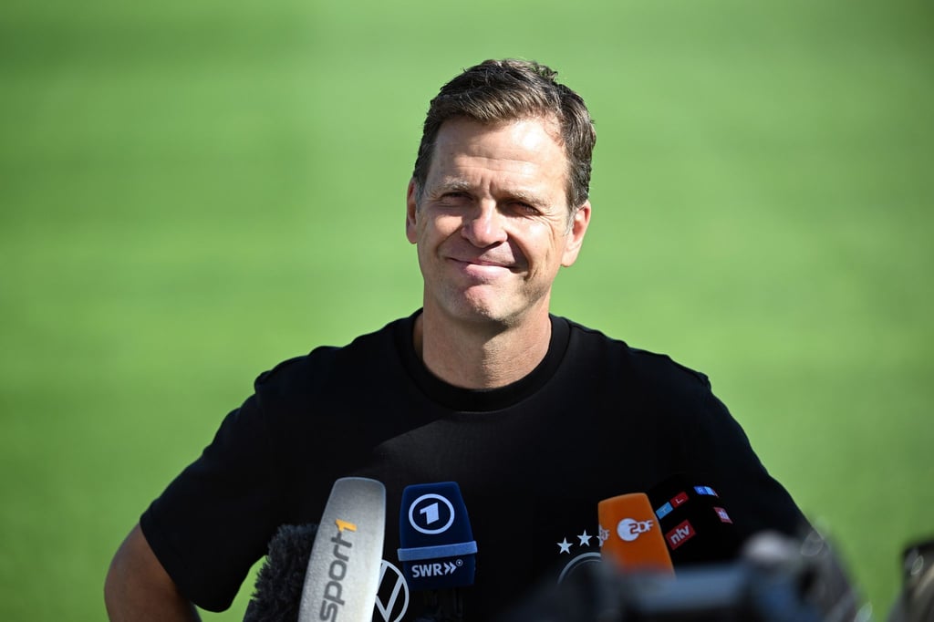 DFB-Direktor Oliver Bierhoff ist zufrieden mit dem Trainingslager.