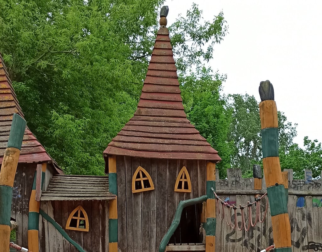 Die neuen Paten dieses Spielplatzes in Magdeburg laden für den 28. Mai zu einem Fest ein.