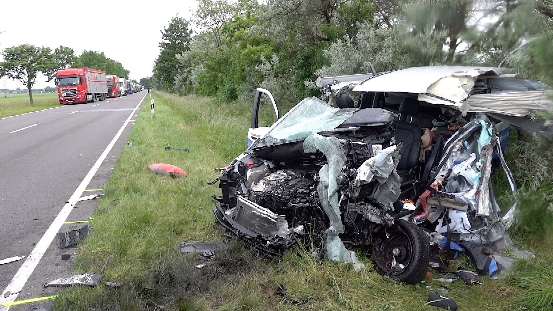 Unfall Auf B 189 Bei Stendal: Familienvater Stirbt Nach Zusammenstoß ...