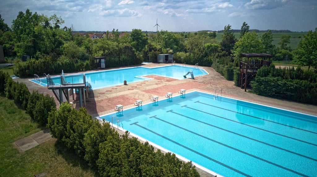 Das Schwimmbad in Rodleben ist noch geschlossen. Die Vorbereitung auf die Saison läuft aber an.