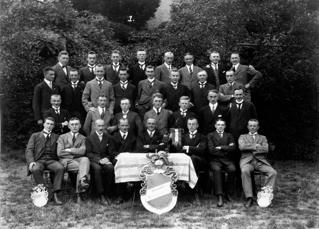 Mitglieder der Studentenverbindung Agronomia im Wintersemester 1920/21.