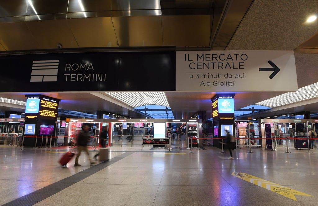 Wer nach Italien reist, muss künftig keinen Corona-Nachweis mehr bei sich führen.