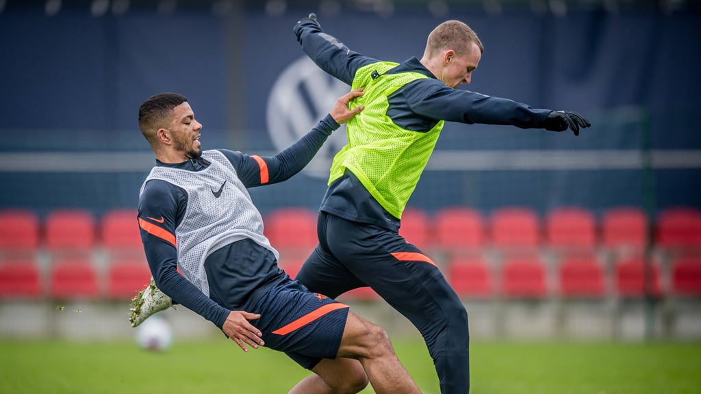 Sind gerade bei der Nationalmannschaft: die RB-Profis Benjamin Henrichs und Lukas Klostermann (r.)