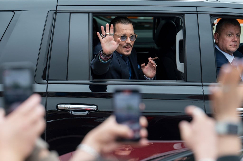 In seiner Zivilklage hält Johnny Depp seiner Ex-Frau vor, in einem 2018 von der „Washington Post“ veröffentlichten Kommentar zum Thema häusliche Gewalt falsche Aussagen gemacht zu haben.