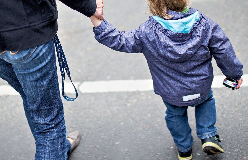 Es ist nicht leicht, eine Pflegekind bei sich aufzunehmen. Im Landkreis sind mehr Kinder im Heim untergebracht als in einer Pflegefamilie.