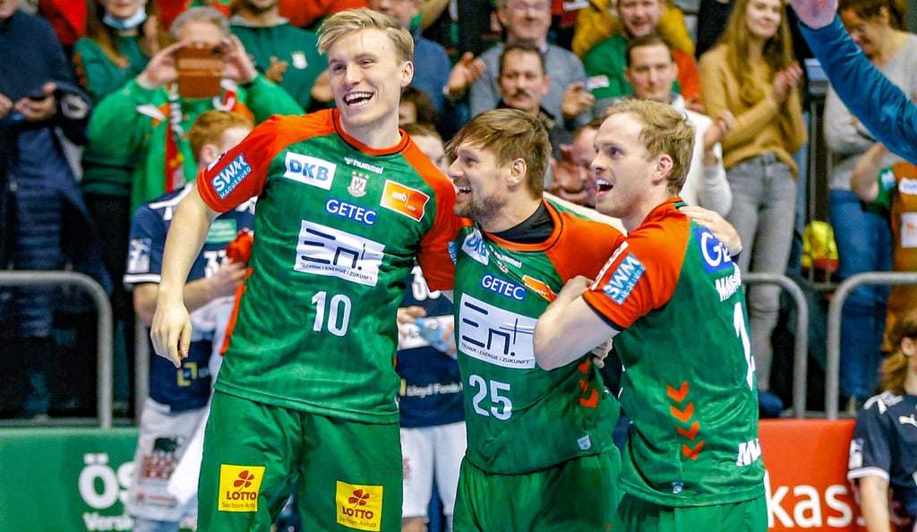 Gisli Kristjansson, Marko Bezjak und Omar Ingi Magnusson (von links) wollen auch nach dem Spiel gegen Balingen richtig jubeln.