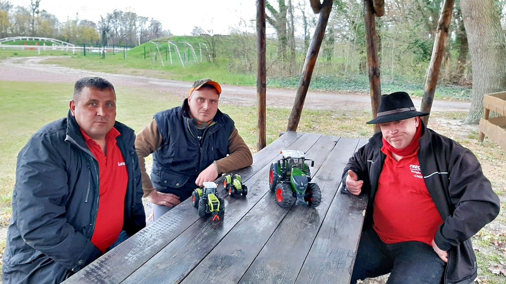 Der Vorstand der Treckerfreunde  Susigke - Matthias Reichert, Christian Friedrich und Detlef  Semmler (v. li.) - wünscht sich viele Besucher beim 1. Treckerball am Pfingstwochenende.