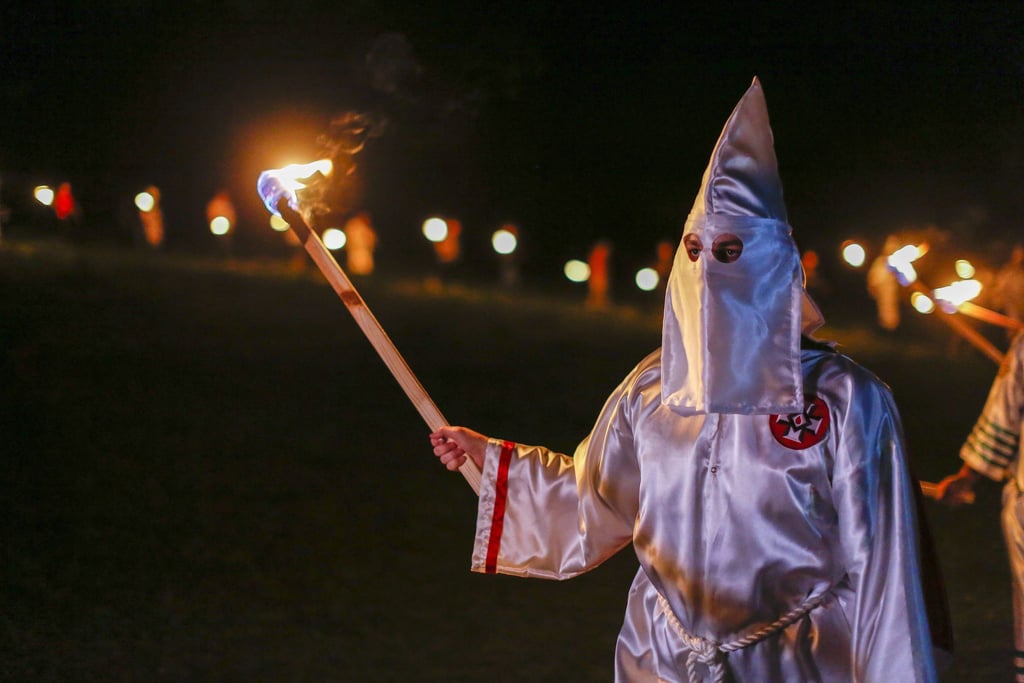Auch heute noch gibt es in den USA Verbünde in der Tradition des berüchtigten rassistischen Ku-Klux-Klans. Ein entsprechender Verdacht in Deutschland ließ sich jedoch nicht zur Anklage bringen. (Archivbild)