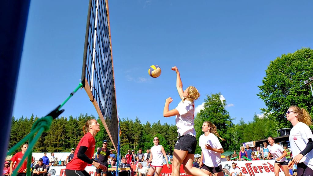 Auf spannende Spiele hoffen die Zuschauer beim 47. Hüttenröder Volleyballturnier.