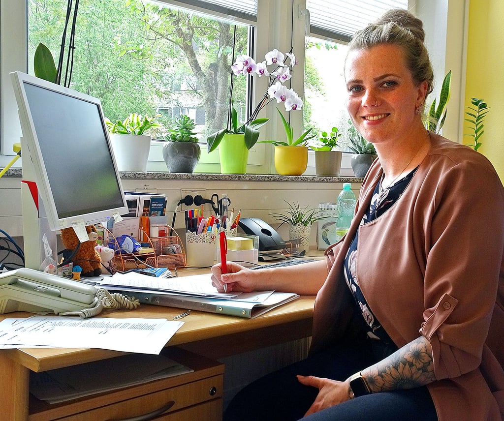 Pauline Häder arbeitet als Zeugenbetreuerin im Justizzentrum Dessau-Roßlau.