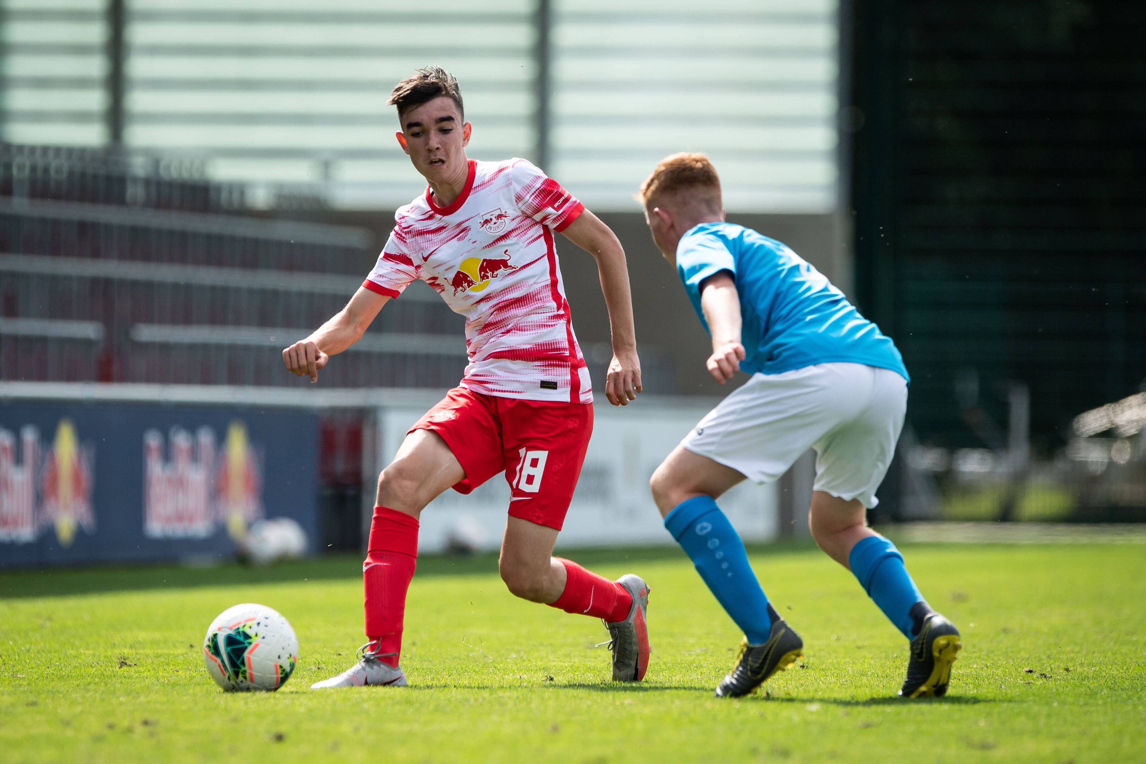 Nach Erfolgreicher Rückrunde: RB Leipzig Verlängert Mit U17-Cheftrainer ...