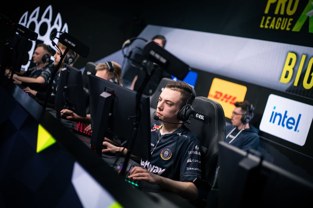 BIG um Karim „Krimbo“ Moussa ist beim CS:GO-Turnier IEM Dallas ganz vorne mit dabei.