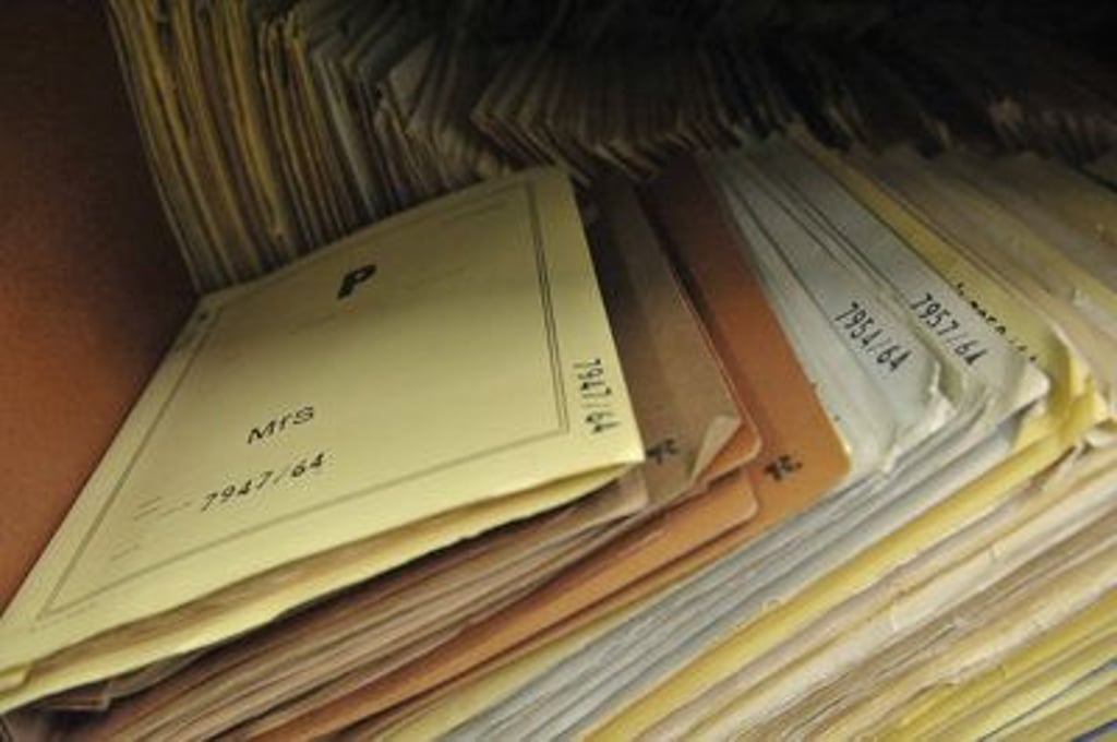 Bis heute können Mandatsträger auf eine Stasi-Mitarbeit überprüft werden.
