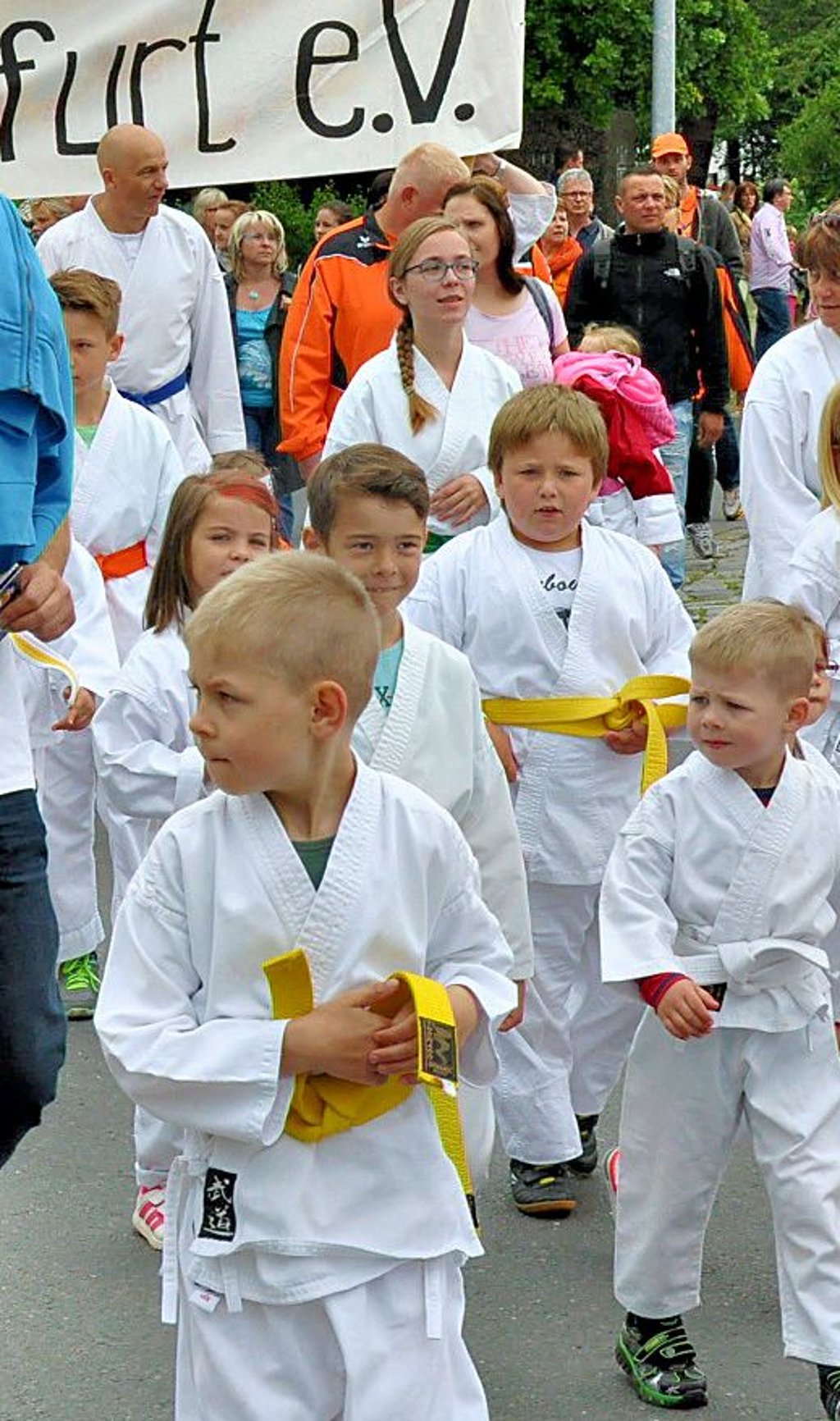 Groß und Klein werden wieder auf den Beinen sein, wie die Sport- und Karateschule. Wenn auch nicht bei einem Umzug wie vor sieben Jahren, so doch bei ihrer Show.