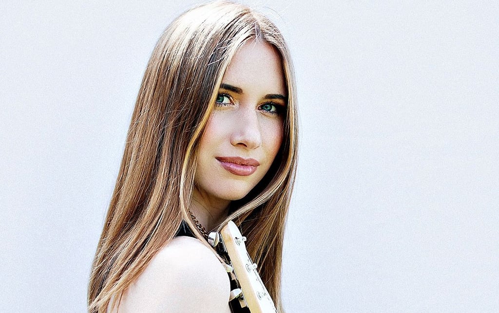 Janika Roloff macht in diesem Sommer ihren nächsten Schritt als Sängerin. Die neue Single ist gerade erschienen.