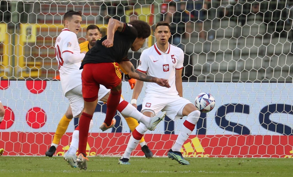 BVB-Profi Axel Witsel (M) traf beim belgischen Kantersieg gegen Polen zum Ausgleich.