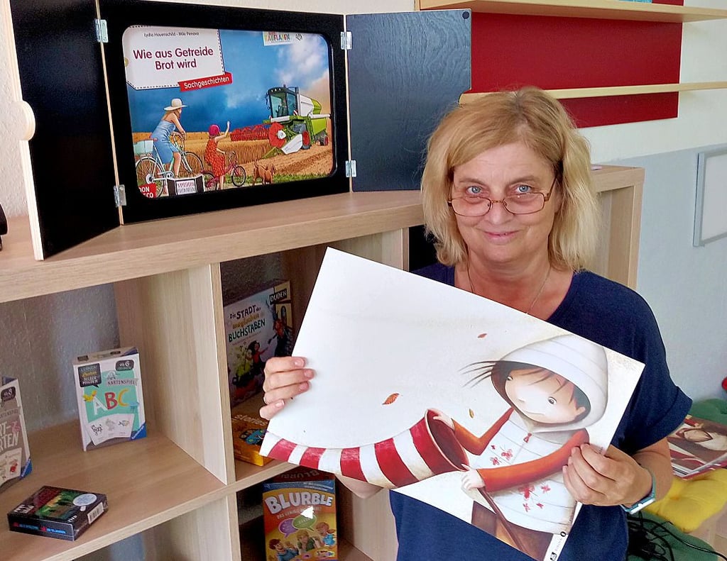 Birgit Malyska präsentiert die große Wörterfabrik, einer Sammlung von Zeichnungen zum Wörterfinden und Beschreiben von Gefühlen.