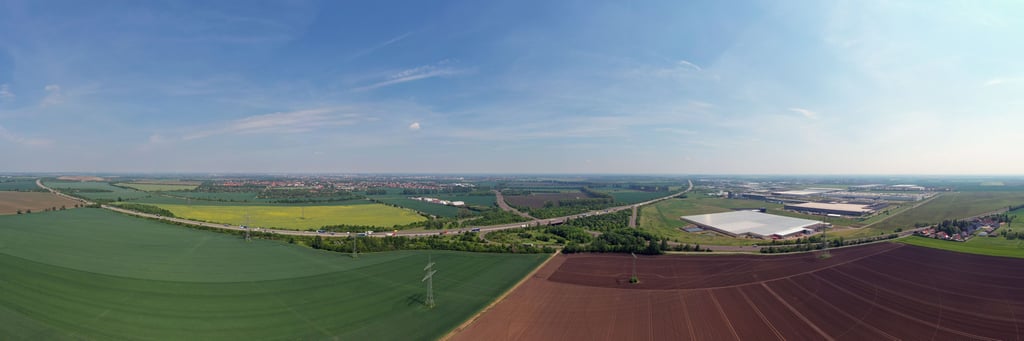 Ein Riesending: Auf 450 Hektar Ackerland am Stadtrand von Magdeburger plant der Chiphersteller Intel den Bau einer Riesenfabrik. Der Stadtrat entscheidet am 9. Juni 2022 zum Bebauungsplan.