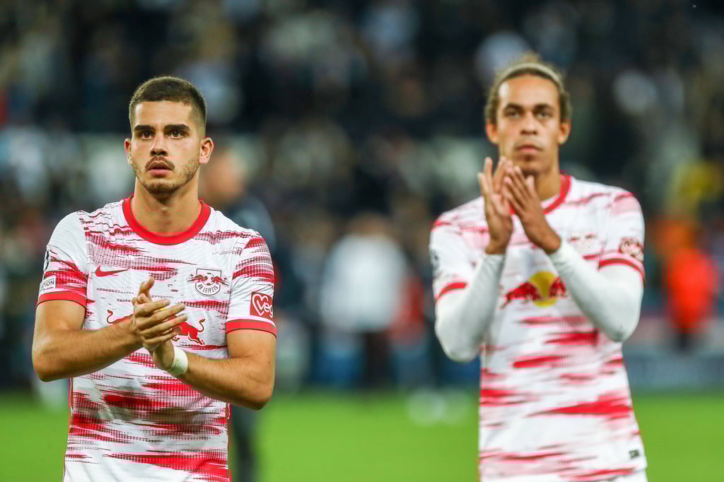 André Silva (l.) und Yussuf Poulsen sind die Verlierer beim Sommer-Update von Transfermarkt.