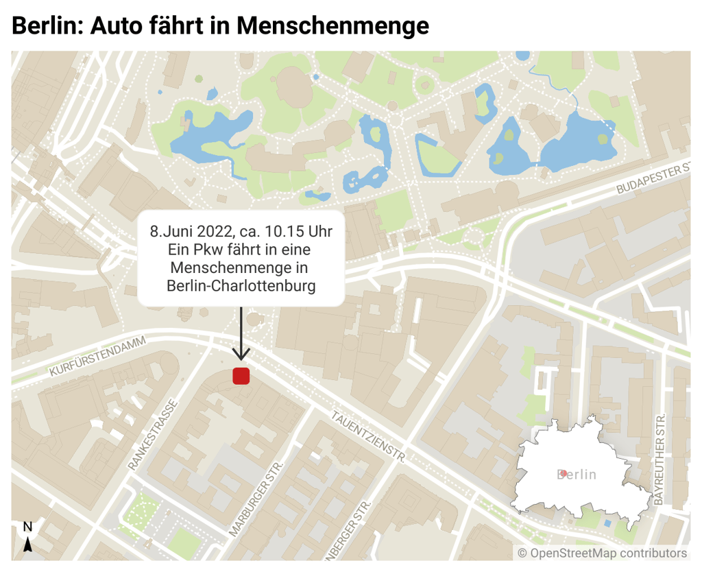Absicht? Ein Mann ist am Mittwoch in Berlin mit einem Auto in eine Mesnschenmenge gefahren.