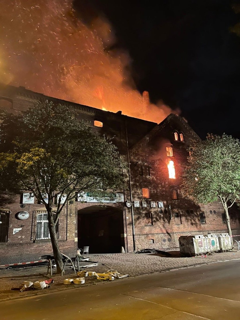 In der alten Malzfabrik hat es in der Nacht zum Freitag erneut gebrannt.