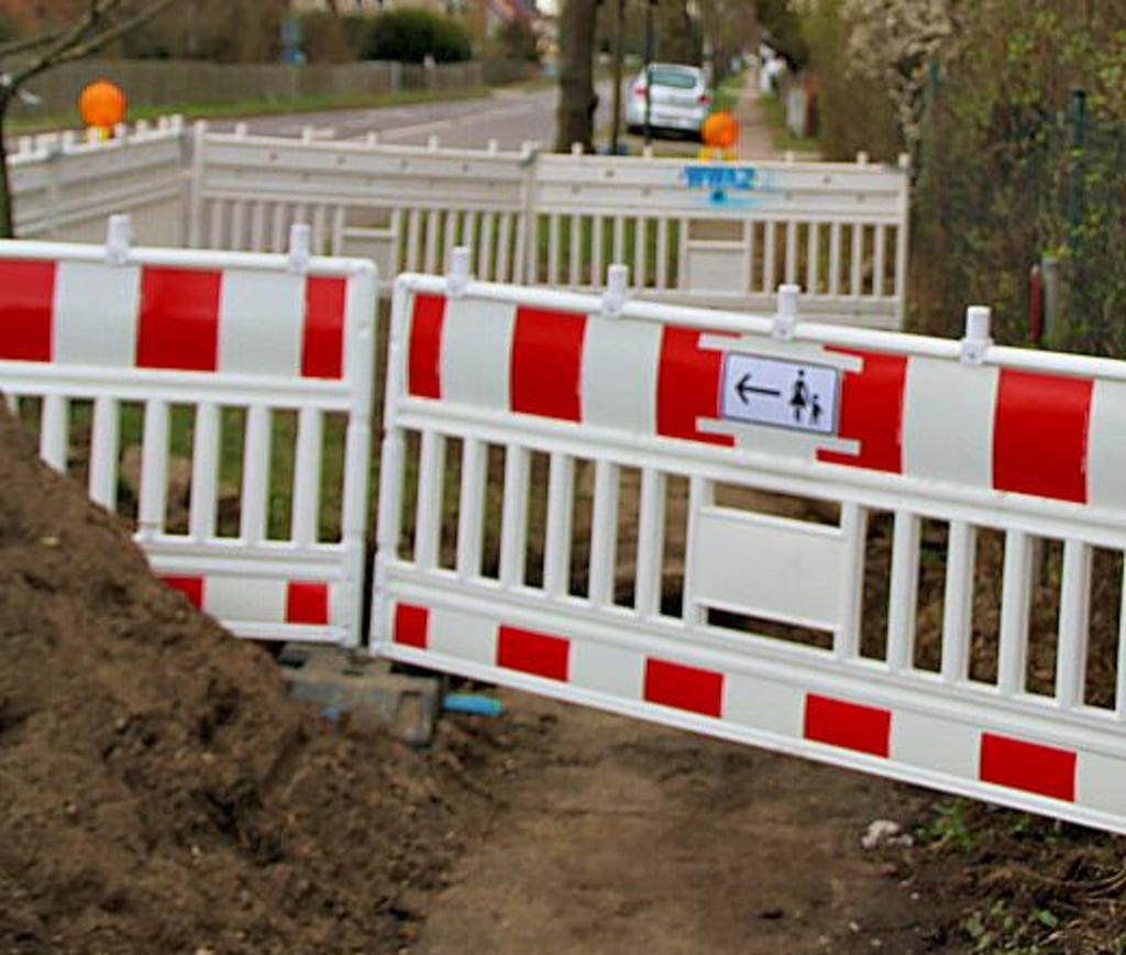 Im April startete der Ausbau des Gehwegs an der Hauptstraße von Colbitz. Doch eine Anwohnerin ist strikt dagegen.