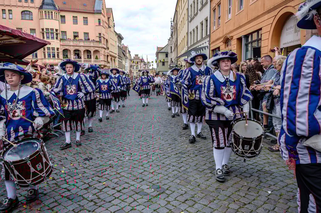 Stadtfest in Wittenberg: Historische Ordnungshüter waren mehr gefragt als ihre modernen Pendants.