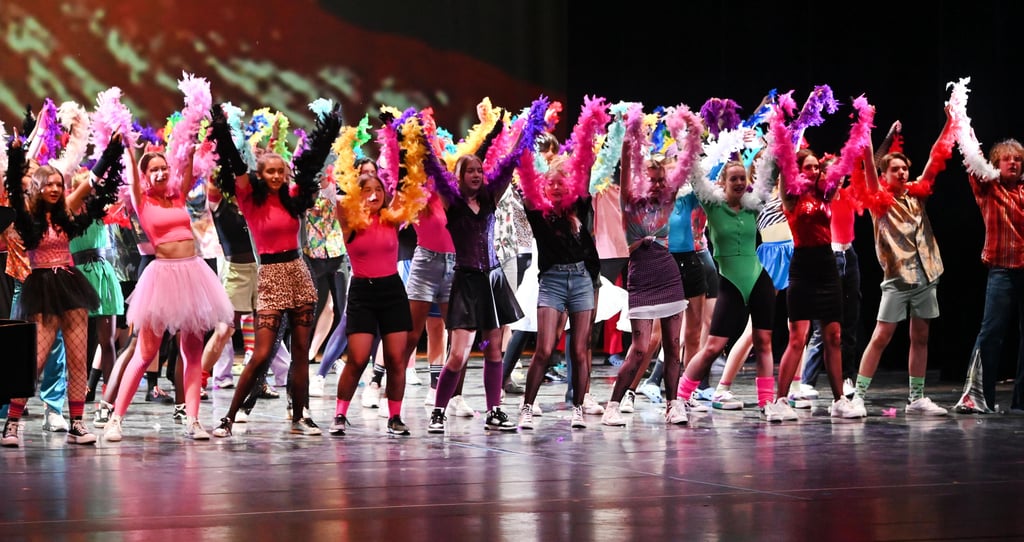 Der am Hegel-Gymnasium beheimatete Kinder- und Jugendchor Magdeburg beim mitreißenden Finale „Time Warp“ aus dem Musical „The Rocky Horror Show“.