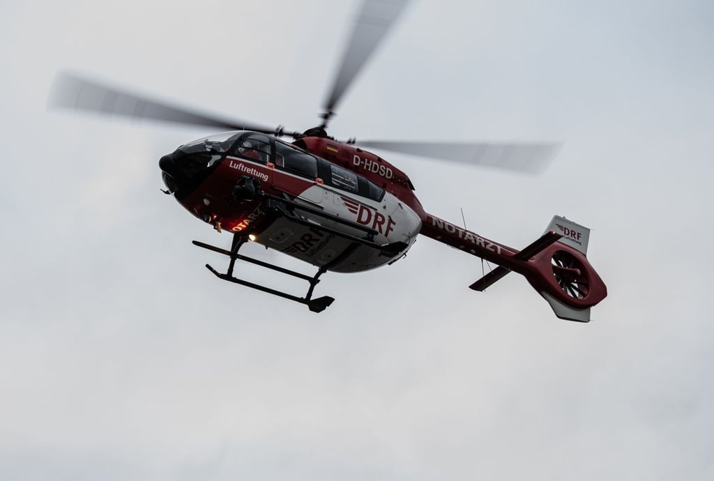 Unfall in Mittelsachsen: Ein Hubschrauber brachte Schwerverletzte in ein Krankenhaus.