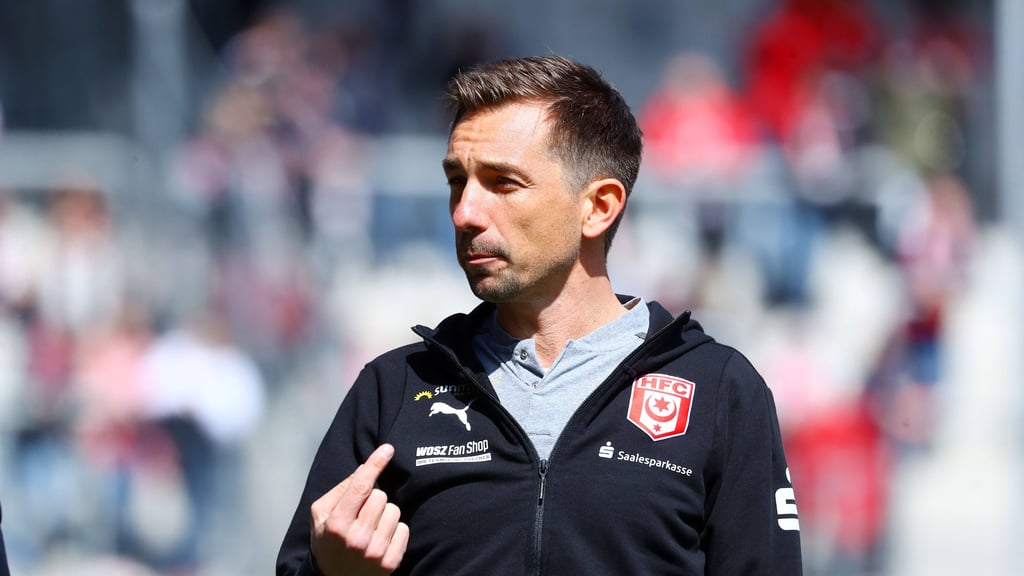 HFC-Trainer André Meyer braucht kreative Lösung für eine schlagkräftigen Kader.