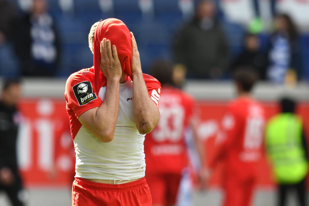 Wie sehen die neuen HFC-Trikots aus? Das erfahren die Fans erst am 16. Juli.