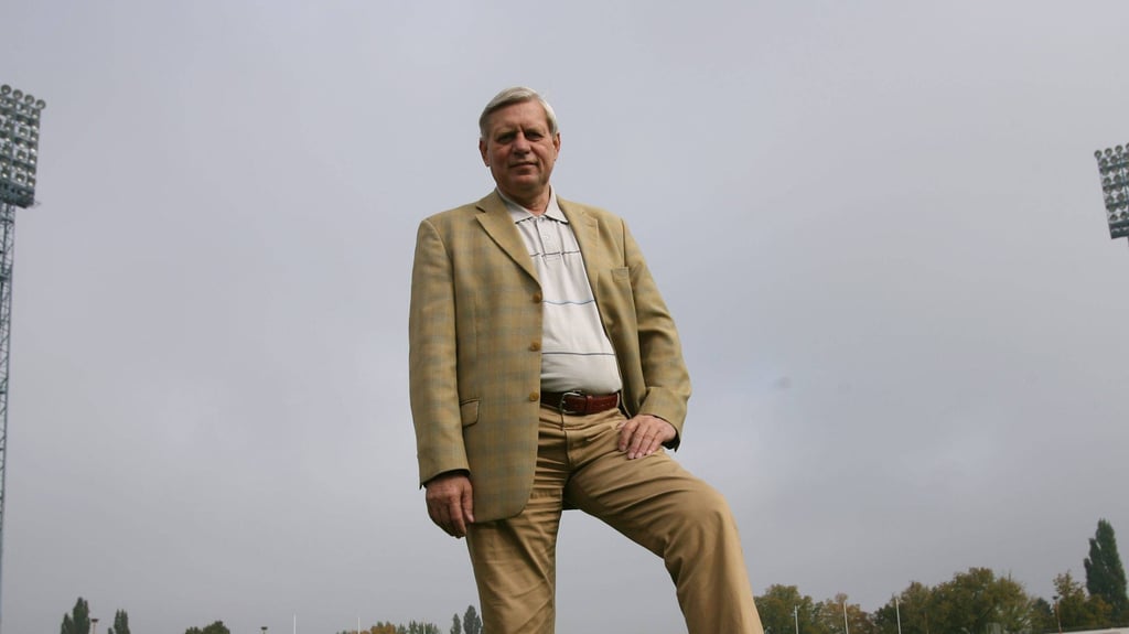 Bernd Bransch 2009 im Kurt-Wabbel-Stadion.