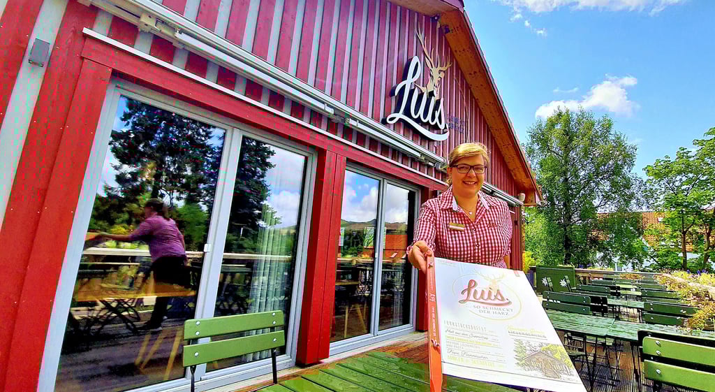 Das Schierker Restaurant „Luis“ startet mit neuem gastronomischen Konzept durch – im Bild die stellvertretende Restaurantleiterin Cindy Franzen.