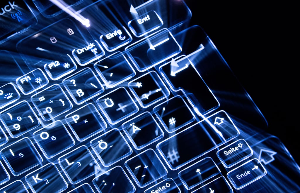 Sachsen-Anhalts Verfassungsschutz warnt für zunehmenden Cyberattacken und Desinformationskampagnen.