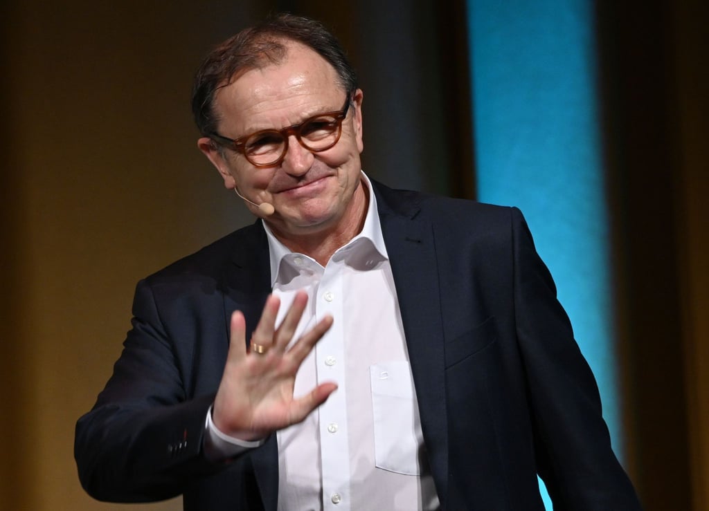 Wird den FC St. Pauli verlassen: Ewald Lienen.