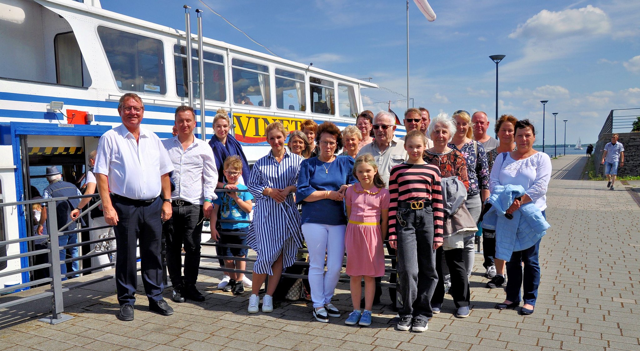 Busunternehmen „Vetter“ feiert 75jähriges Bestehen mit einem Blick