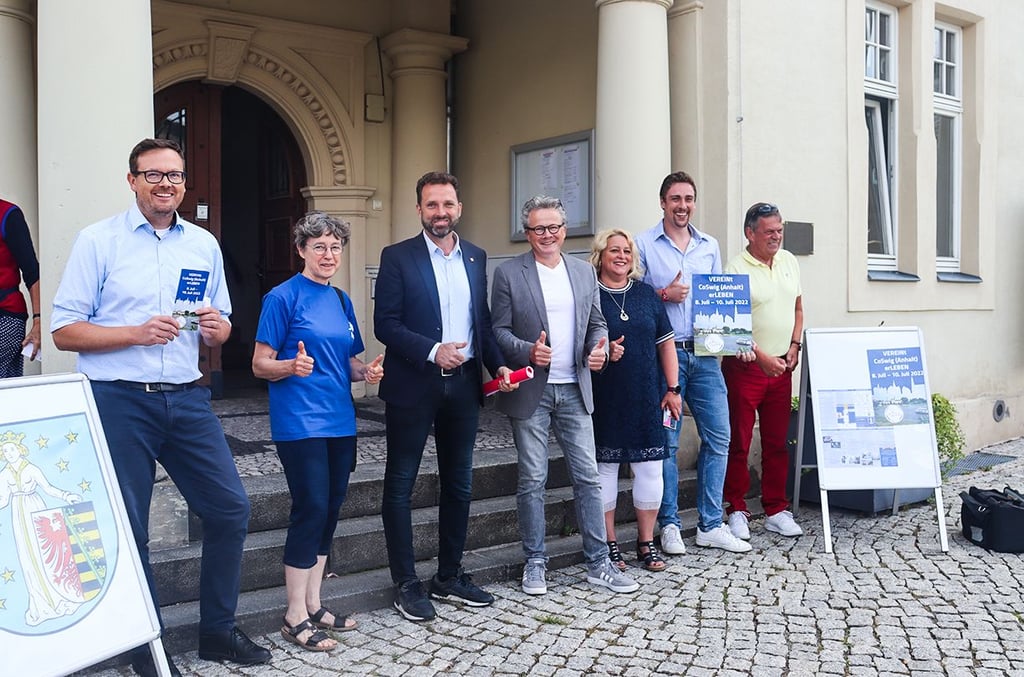 Axel Clauß und einige der Organisatoren: Inge Schöppke, Markus Hänelt, Heiko Paasch, Silke Kessler, Christian Schrödter und Martin Fischer (von li.).