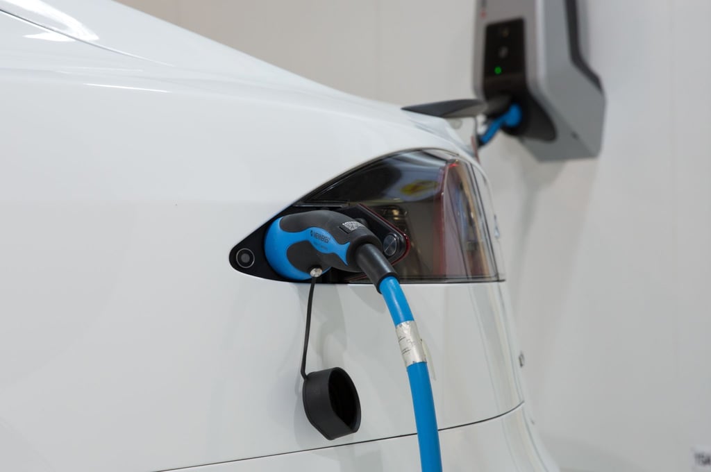 Sicher eingestöpselt: Vor der Installation einer Wallbox sollte die Haustechnik geprüft werden.