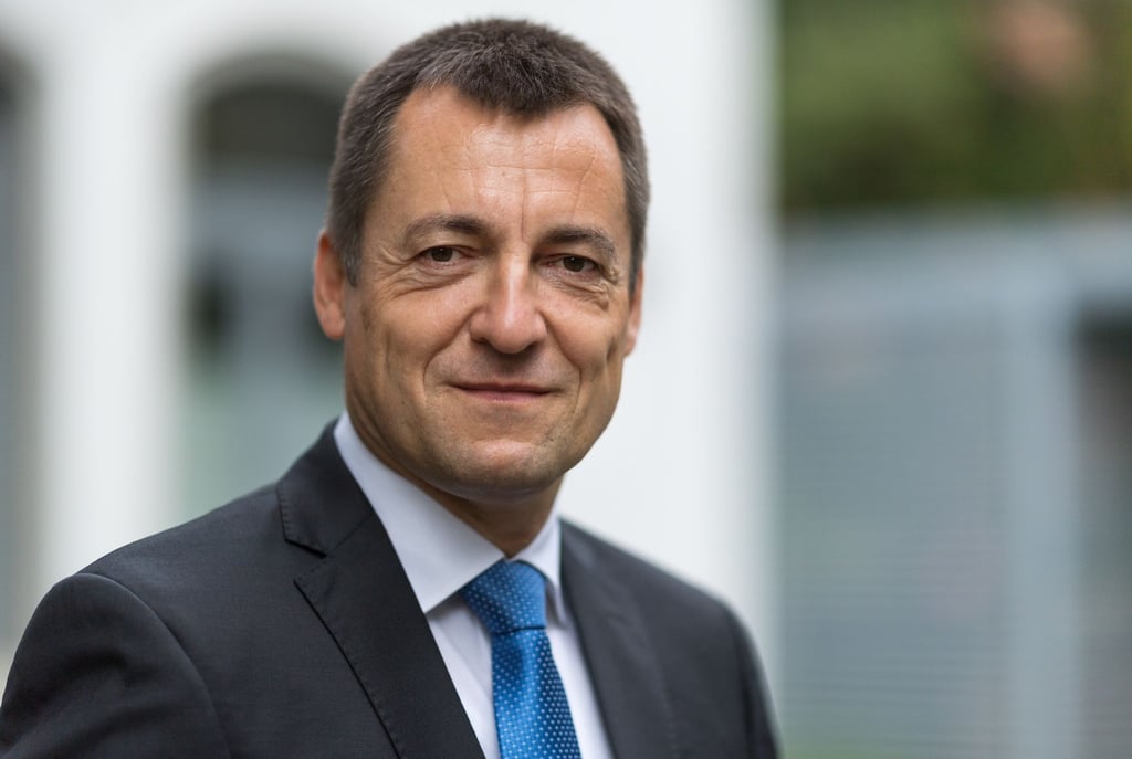 Der Parlamentarische Geschäftsführer der FDP will eine Erdgasförderung durch Fracking in Deutschland prüfen lassen.