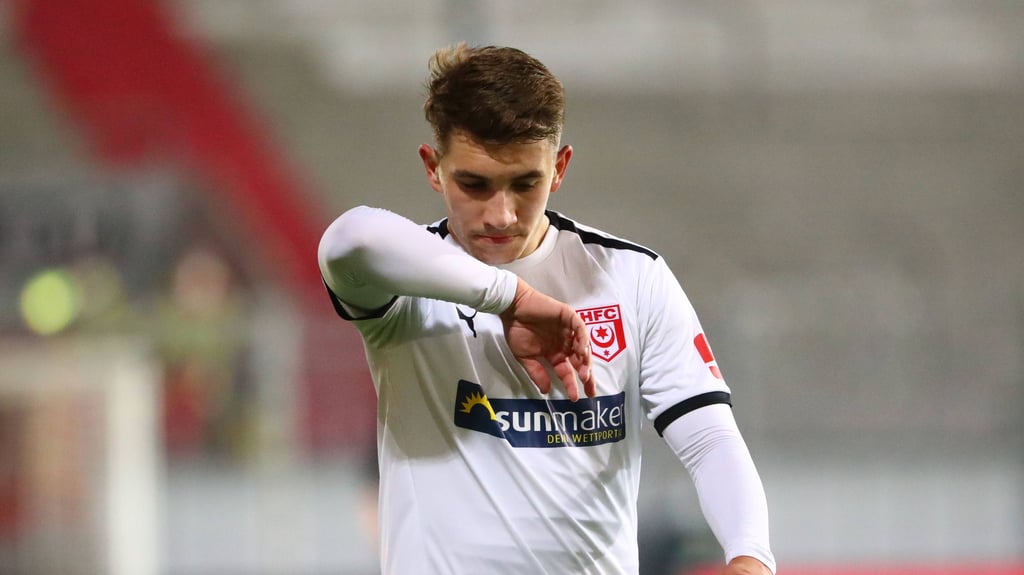 Julian Guttau verlässt den Halleschen FC ablösefrei.