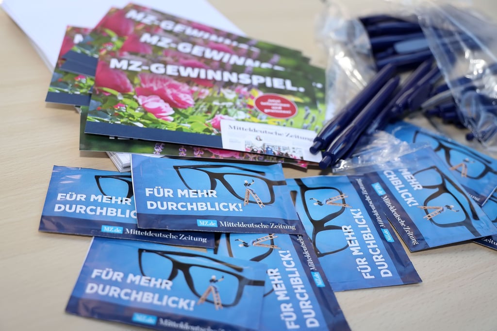 Am MZ-Stand gibt es nicht nur Werbematerialien, sondern auch die Gewinnspielkarten