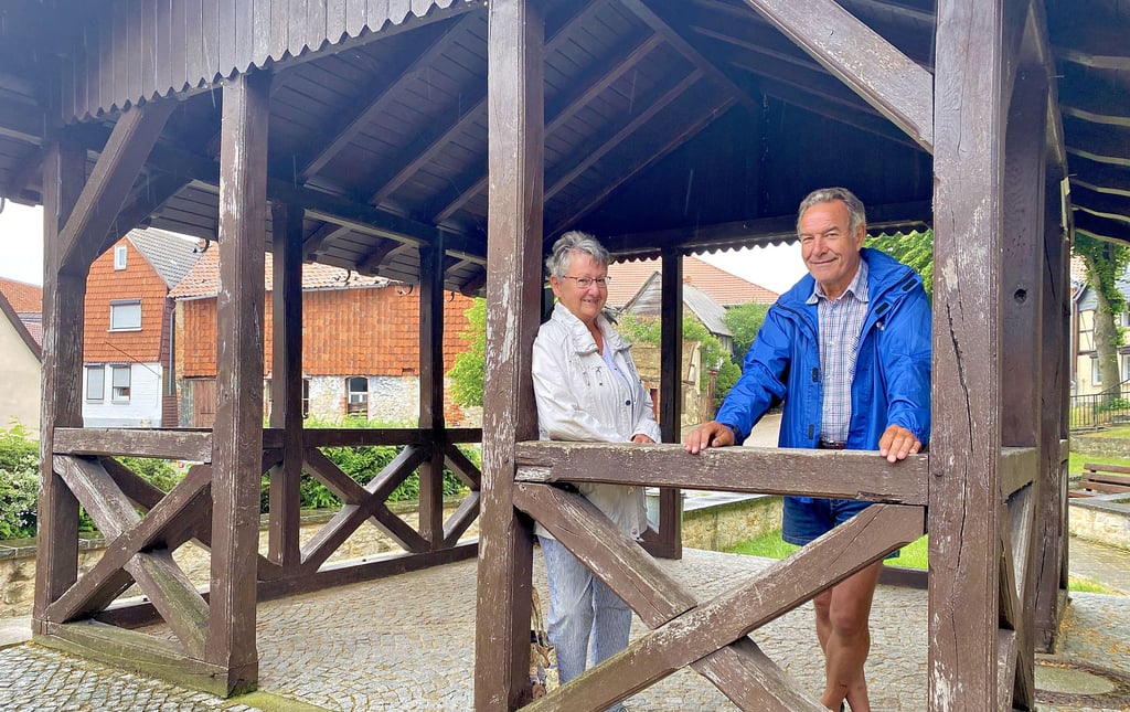 Jutta und Hans-Joachim Preiß von der Dingelstedter Schützengesellschaft am Ort des Geschehens, der Üppel, wo am Samstag das Kinderfest veranstaltet wird. Maria Lang